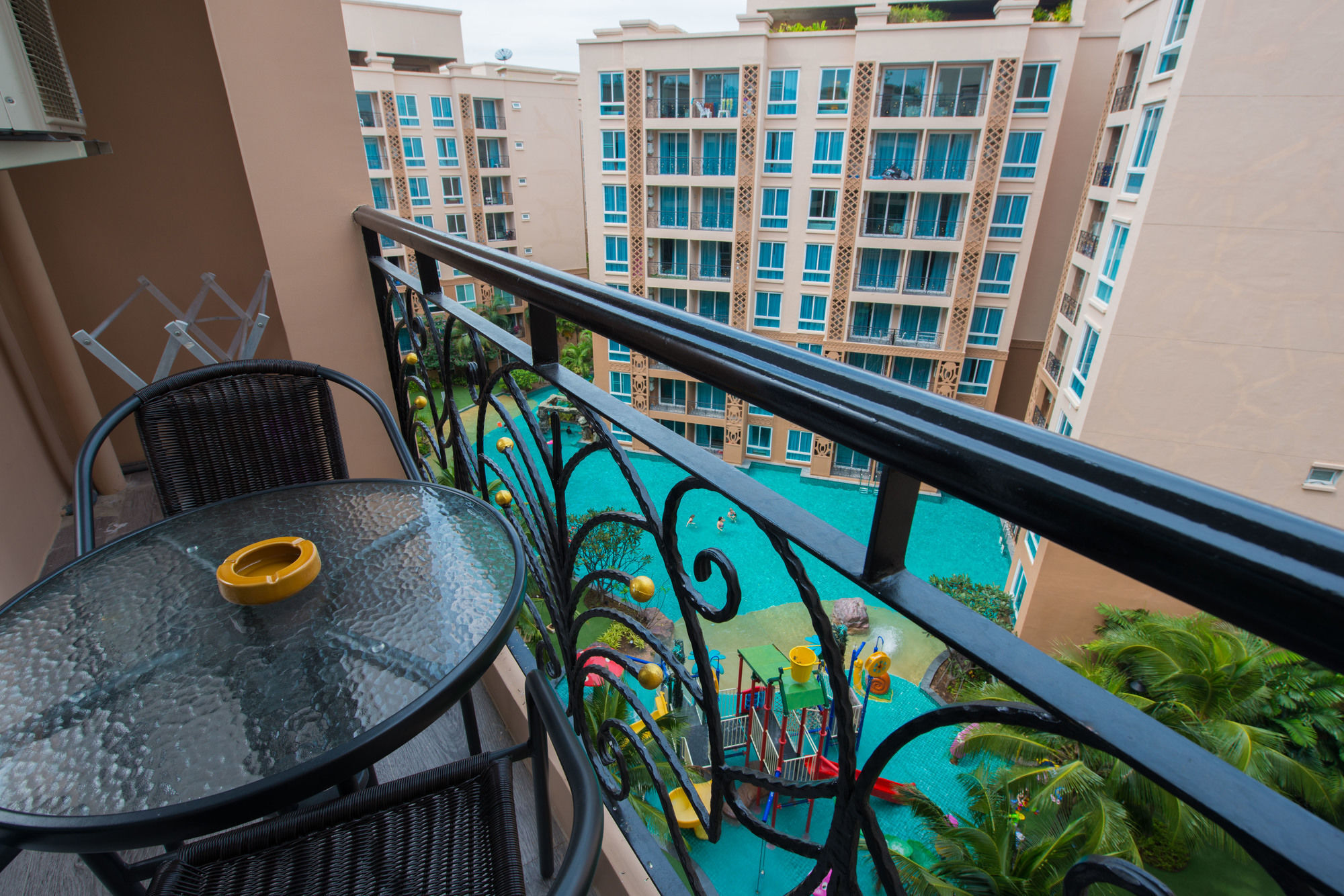 Atlantis Pattaya High Service Джомтьєн-Біч Екстер'єр фото