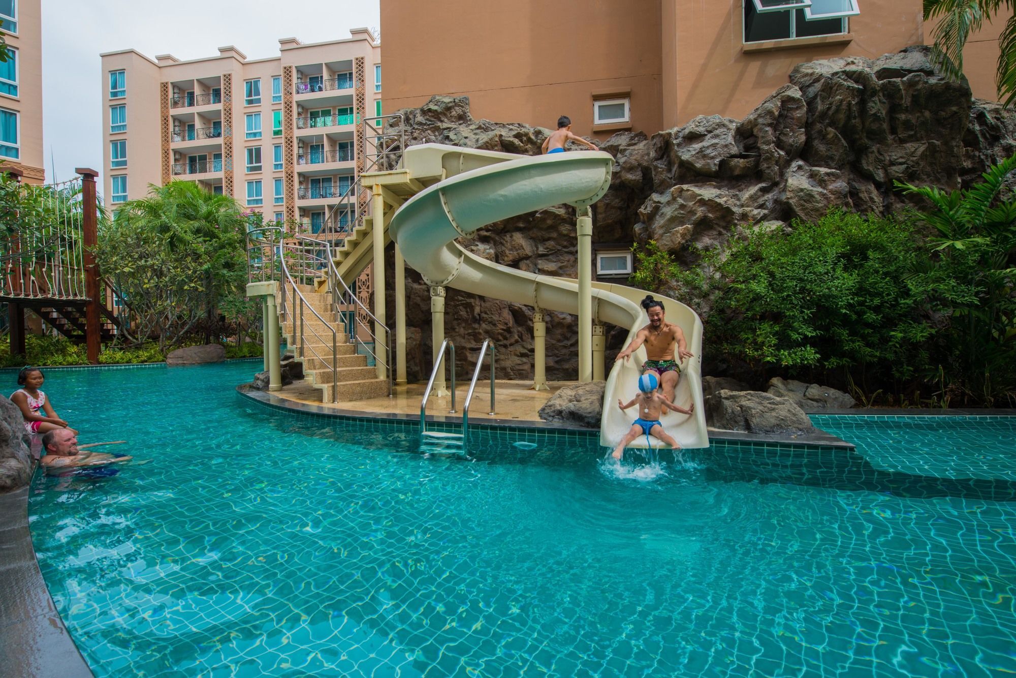 Atlantis Pattaya High Service Джомтьєн-Біч Екстер'єр фото